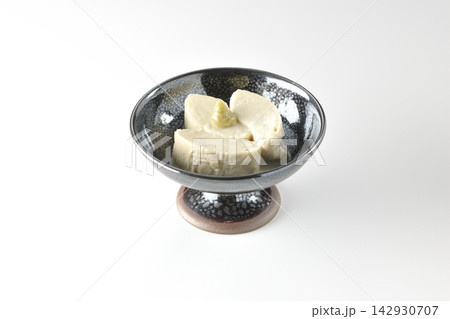 生湯葉を白背景で撮影 142930707