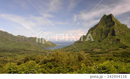 仏領ポリネシア 海と山の絶景 モーレア島 仏領ポリネシア 海と山の絶景 モーレア島 142934138