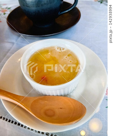 おいしい中華スープ 白キクラゲスープ おいしい中華スープ 白キクラゲスープ 142938994