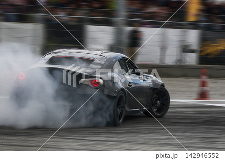 Drift car  overcome turn track 142946552