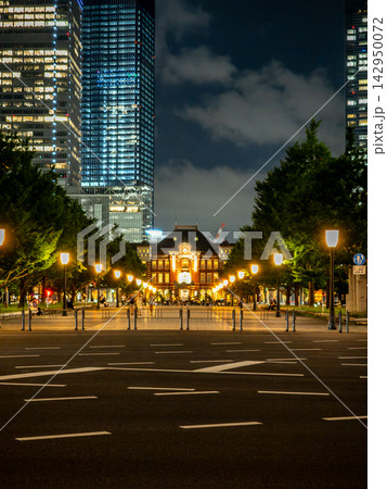 東京駅丸の内駅舎の夜景 東京駅丸の内駅舎の夜景 142950072
