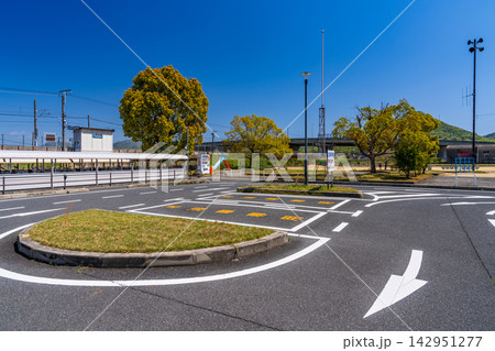 JR宇野線 常山駅の春の風景4 岡山県玉野市 JR宇野線 常山駅の春の風景4 岡山県玉野市 142951277