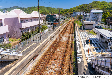 JR宇野線 八浜駅の春の風景2 岡山県玉野市 JR宇野線 八浜駅の春の風景2 岡山県玉野市 142951283