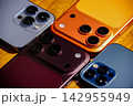 スマホ 142955949