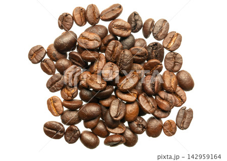 coffee beans isolated on white background 142959164
