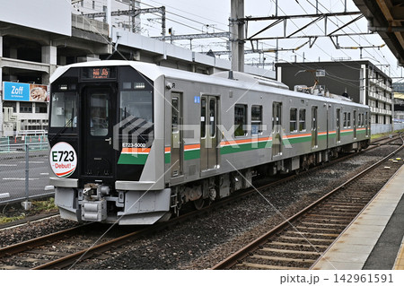 奥羽本線(山形線) E723系5000代 営業運転初日 奥羽本線(山形線) E723系5000代 営業運転初日 142961591