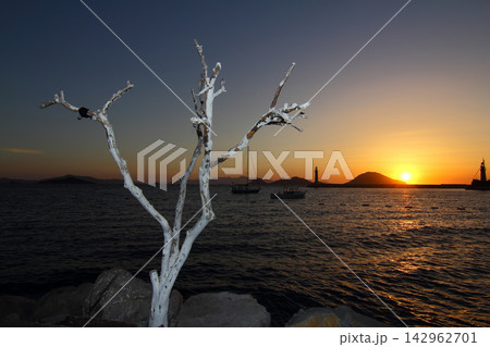 Seaside town of Turgutreis and spectacular sunsets Seaside town of Turgutreis and spectacular sunsets 142962701