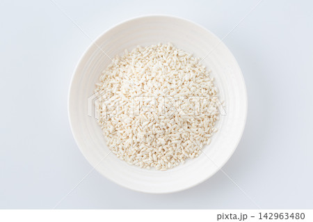 米麹 白バック 米麹 白バック 142963480