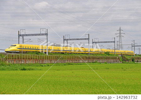 東海道新幹線 新横浜-小田原 JR西日本 923形3000番台 T5編成(博多) ドクターイエロー 東海道新幹線 新横浜-小田原 JR西日本 923形3000番台 T5編成(博多) ドクターイエロー 142963732