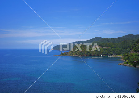 若狭湾 田烏港明神鼻灯台 若狭湾 田烏港明神鼻灯台 142966360