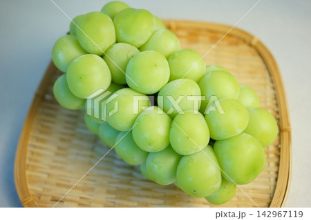 美味しいシャインマスカット 142967119