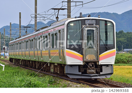 羽越本線 村上-岩舟町 JR東日本 E129系 B18編成(新潟) 羽越本線 村上-岩舟町 JR東日本 E129系 B18編成(新潟) 142969388