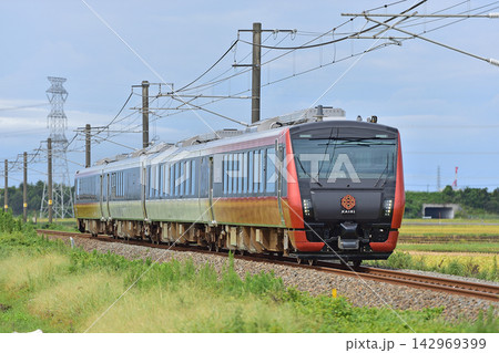 白新線 佐々木-西新発田 JR東日本 HB-E300系(新潟) 海里 白新線 佐々木-西新発田 JR東日本 HB-E300系(新潟) 海里 142969399