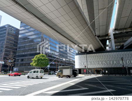 大阪市中央区 船場センタービルと御堂筋 大阪市中央区 船場センタービルと御堂筋 142970778