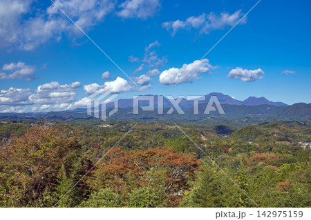 大分 岡城から望むくじゅう連山 大分 岡城から望むくじゅう連山 142975159
