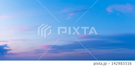 Sunset sky background Sunset sky background 142983316