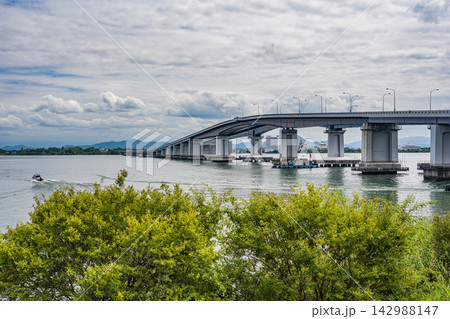 琵琶湖大橋　滋賀県大津市堅田 142988147