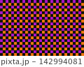 四角水玉　黒×紫×オレンジの背景素材 142994081