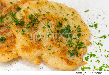 Potato Pancakes, Draniki, Deruny, Potato Latkes, or Latkas, Irish Cakes 142998407