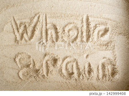 Wheat flour powder textured background, spelt grain dust pattern 142999408