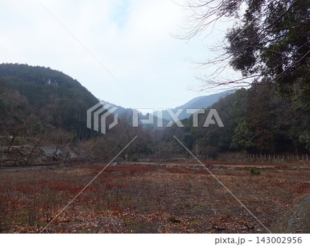 白瀧大明神の山里の風景（入口の静かな田園風景） 143002956