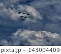 戦闘機 143004409