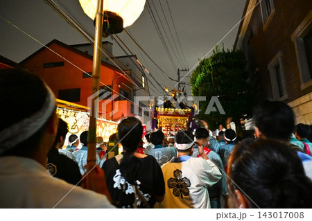 諏方神社例大祭の本社神輿渡御 東京 諏方神社例大祭の本社神輿渡御 東京 143017008