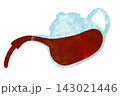 紅茶を注ぐガラスポット 143021446