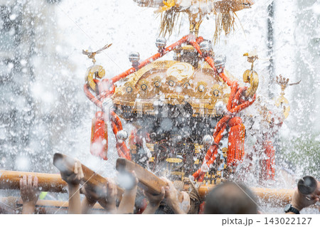 富岡八幡宮例大祭差し上げた神輿 143022127