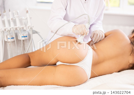 butt vibration import beauty procedure butt vibration import beauty procedure 143022704