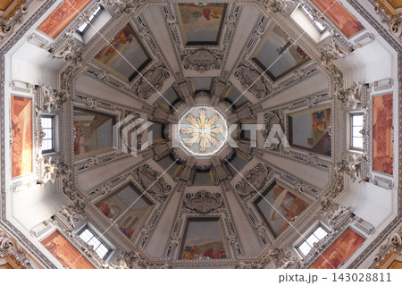Dome in Salzburg cathedral 143028811