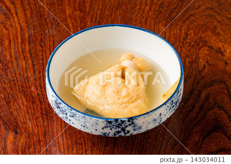 もちもちの餅が詰まったおでんの定番餅袋 143034011