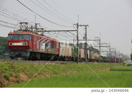 JR貨物の貨物列車 143048046