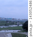 多摩川の夕方 143052486