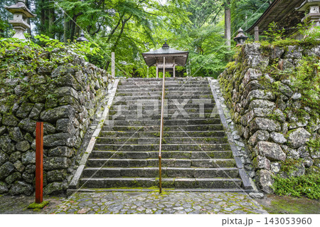 両界山　横蔵寺（よこくらじ）境内 143053960