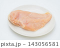 鶏胸肉 143056581