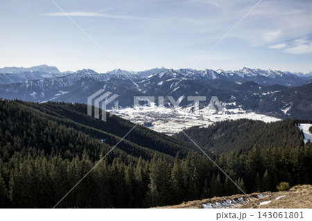 Snowy landscape at Hornle Mountain, alpine foothills in Bavaria, Germany 143061801