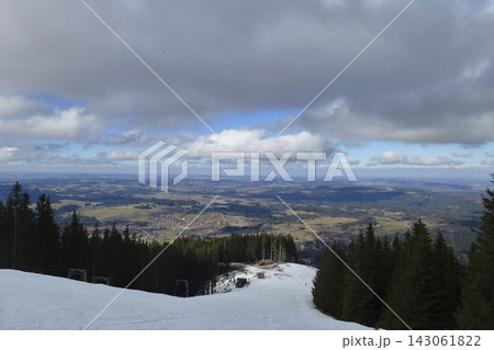 Snowy landscape at Hornle Mountain, alpine foothills in Bavaria, Germany 143061822