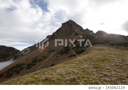 Autumn landscape at Taubenstein mountain, Mangfall Mountains, Bavaria, Germany 143062129