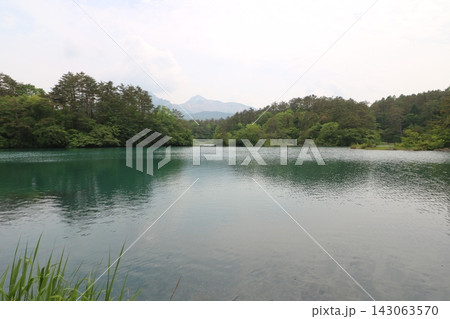 福島県の裏磐梯の五色沼 143063570