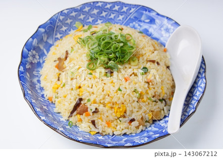 おいしそうな炒飯 143067212