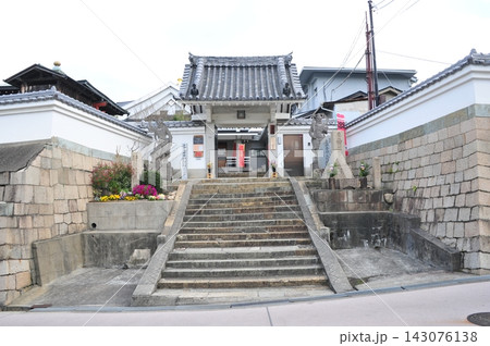 真田丸跡に建つ心眼寺の山門・大阪天王寺 143076138
