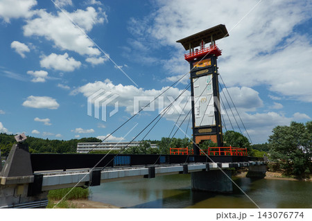 能登町 望楼の橋 夏の川 143076774