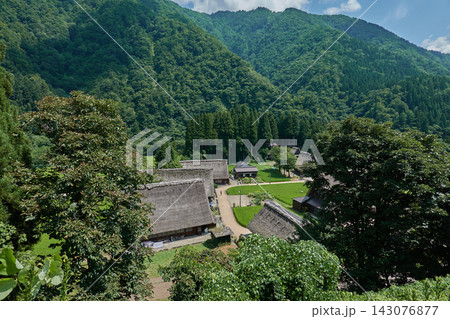菅沼合掌造り集落 俯瞰 五箇山 菅沼合掌造り集落 俯瞰 五箇山 143076877