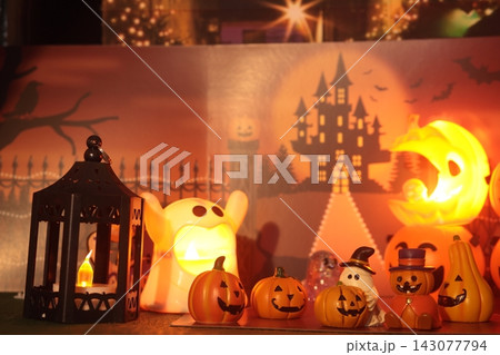 ハロウィンの装飾をしたデコレーションのイメージ ハロウィンの装飾をしたデコレーションのイメージ 143077794