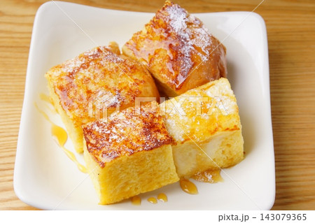 甘いフレンチトースト 甘いフレンチトースト 143079365