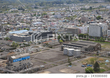 April 30 2026 Industrial refinery complex with pipelines and tanks in Koriyama April 30 2026 Industrial refinery complex with pipelines and tanks in Koriyama 143080880