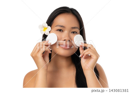 Wellness and beauty spa skin care routine, isolated, PNG Wellness and beauty spa skin care routine, isolated, PNG 143081381