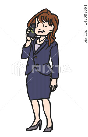 スマホで話すスーツの女性 143085661