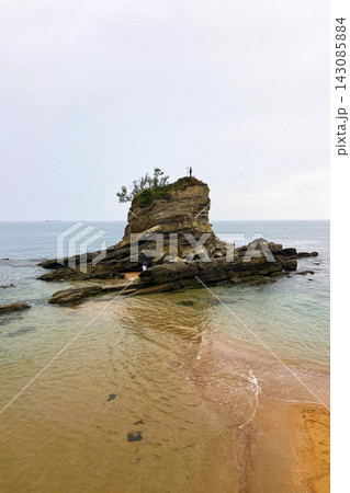 Wonderful view of the calm sea from the promenade in Santander, Spain, with soft waves and a peaceful coastal atmosphere. Wonderful view of the calm sea from the promenade in Santander, Spain, with soft waves and a peaceful coastal atmosphere. 143085884